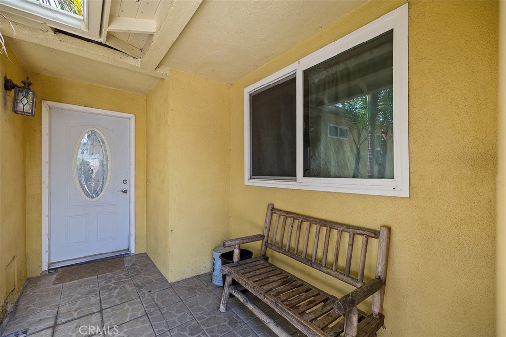 7020 Argyle Avenue Property Photo 6