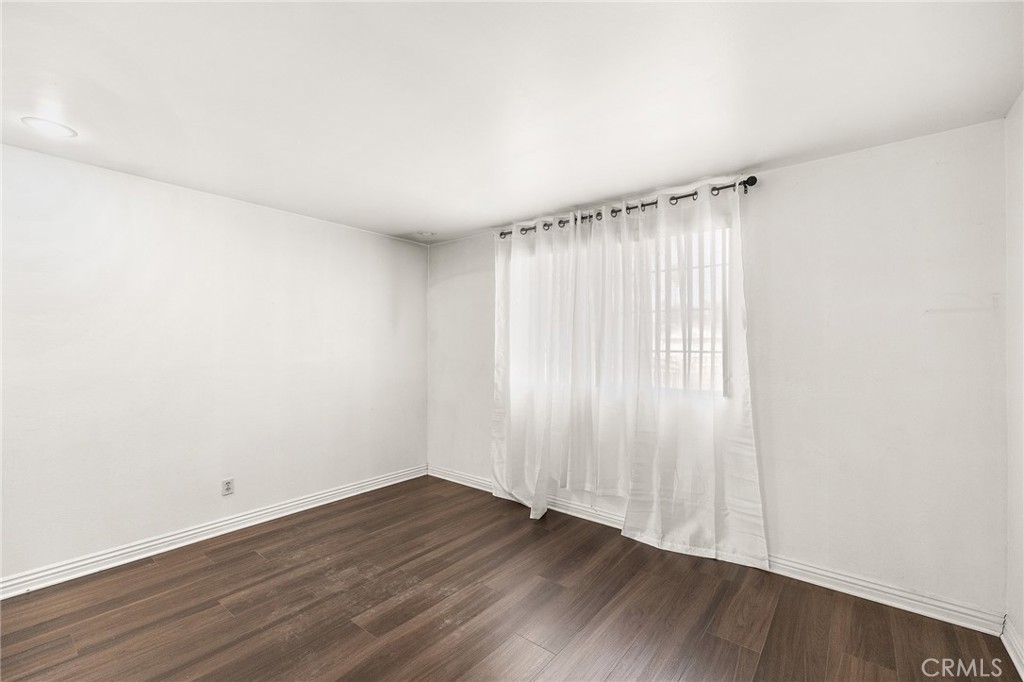 7020 Argyle Avenue Property Photo 13