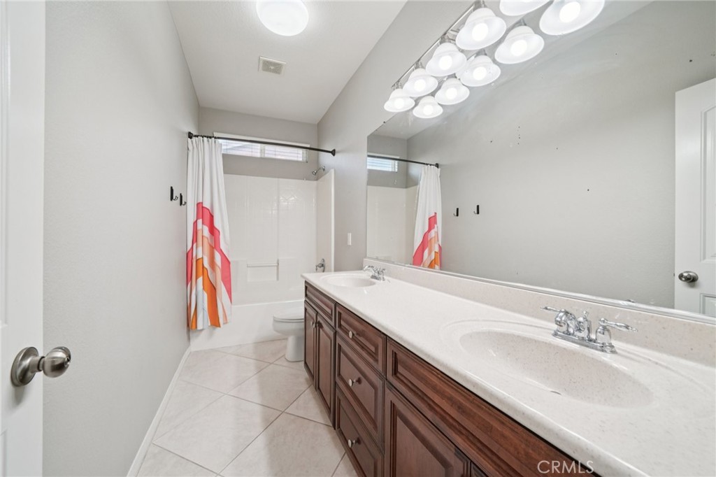 4805 Dovehurst Way Property Photo 33