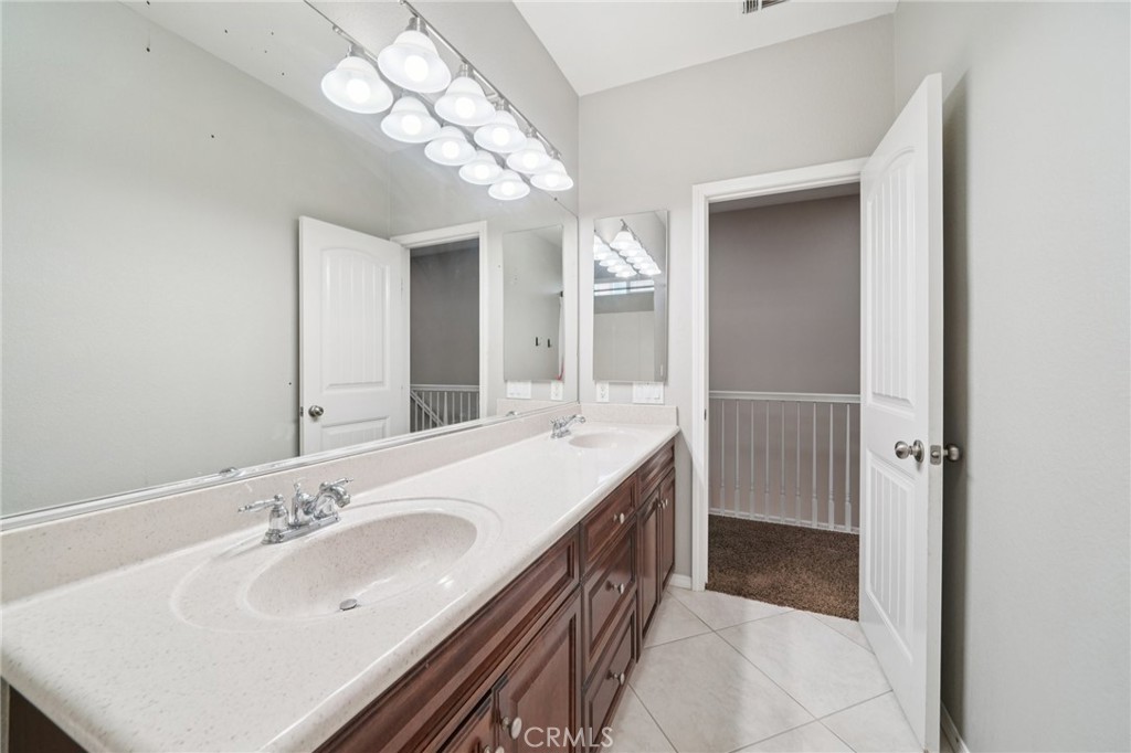 4805 Dovehurst Way Property Photo 34