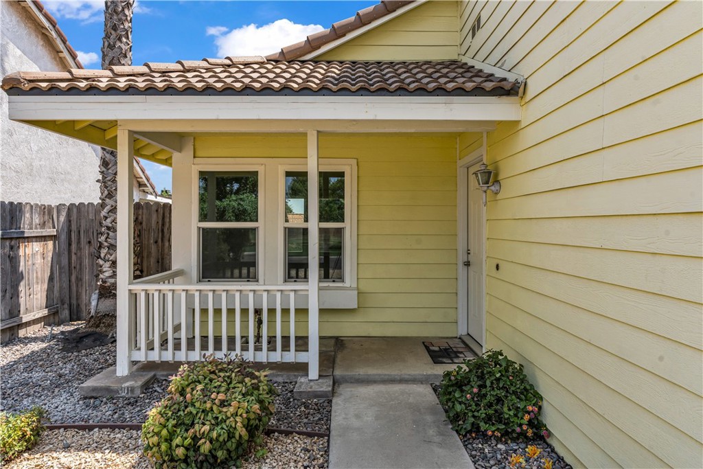 841 E Jackson Street Property Photo 4