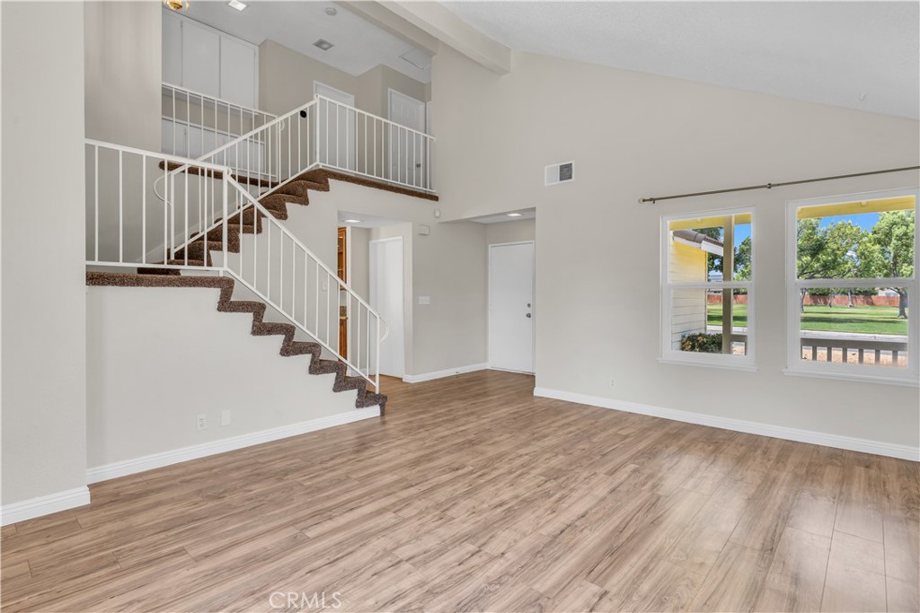 841 E Jackson Street Property Photo 7