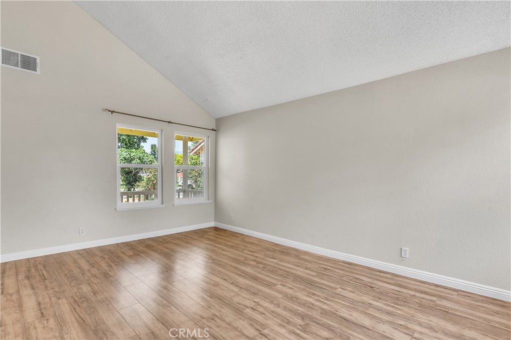 841 E Jackson Street Property Photo 8