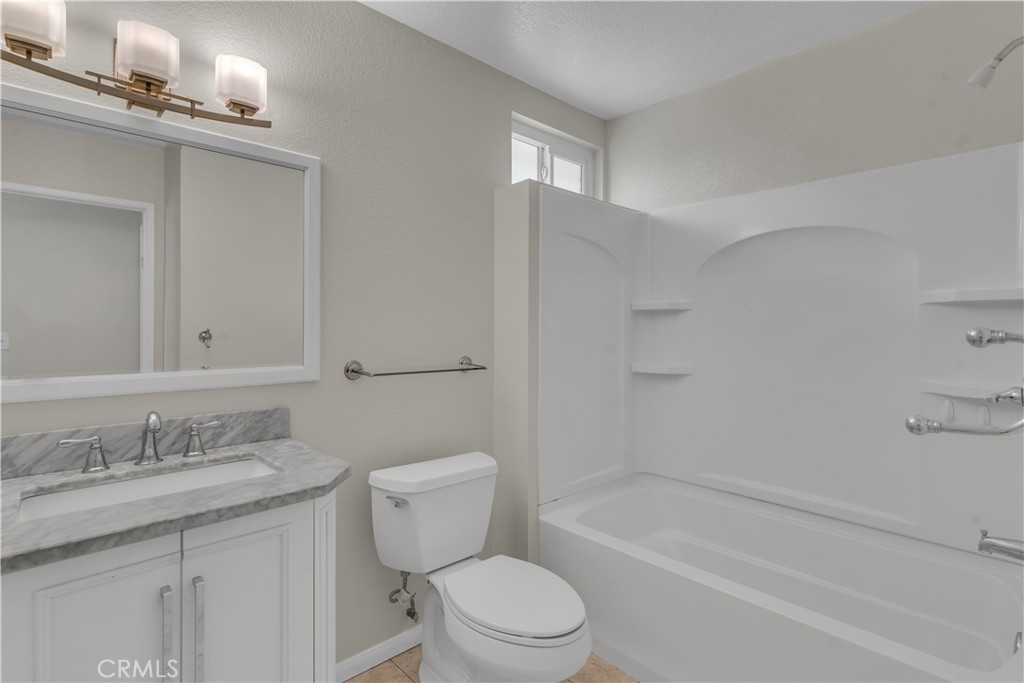 841 E Jackson Street Property Photo 23