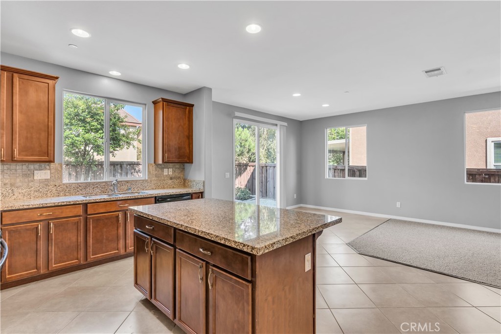 17561 Perilla Drive Property Photo 10