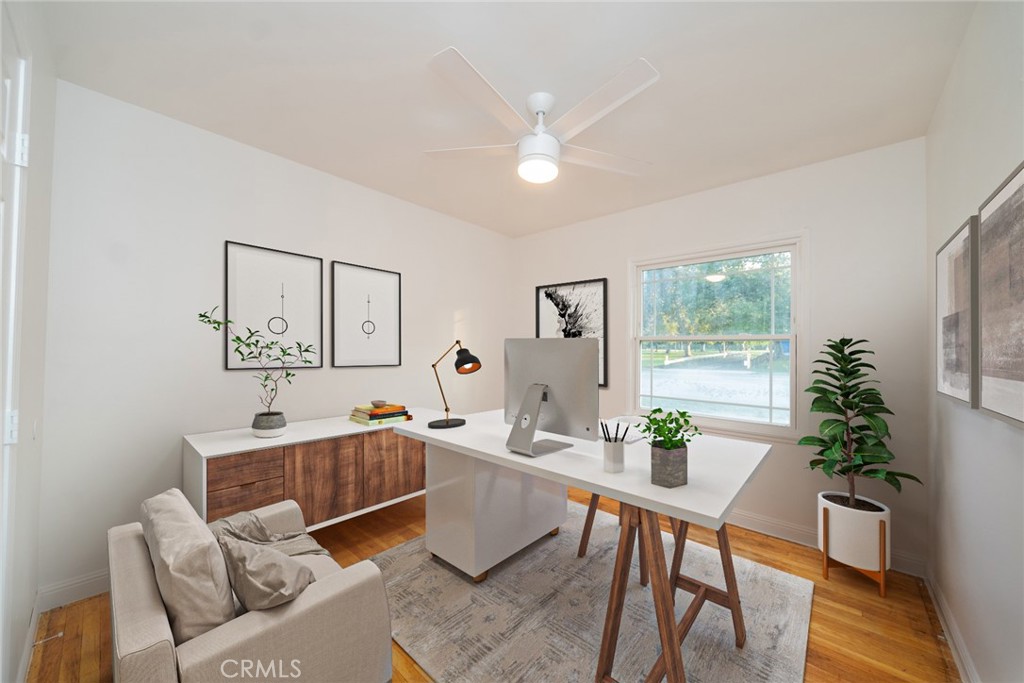 565 E 40th Street Property Photo 10