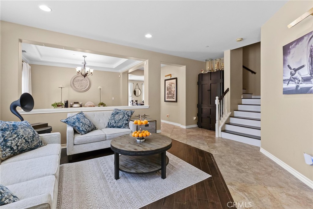 5381 Campania Way Property Photo 10