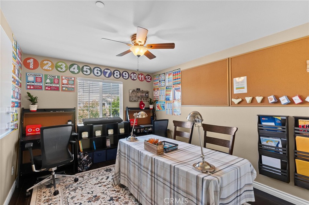 5381 Campania Way Property Photo 27