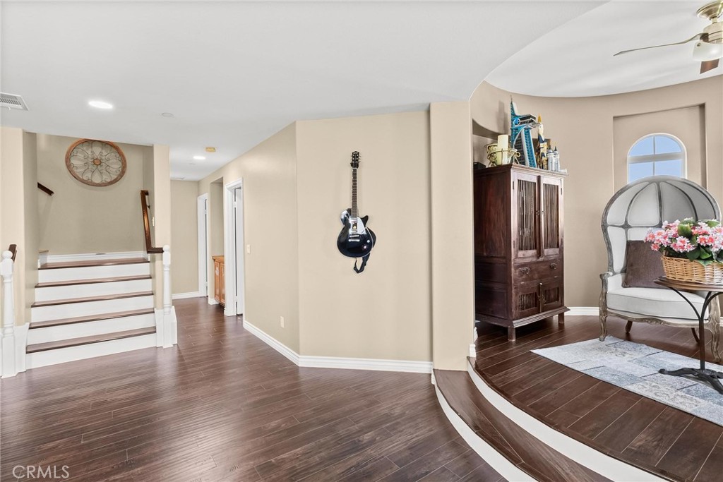 5381 Campania Way Property Photo 34