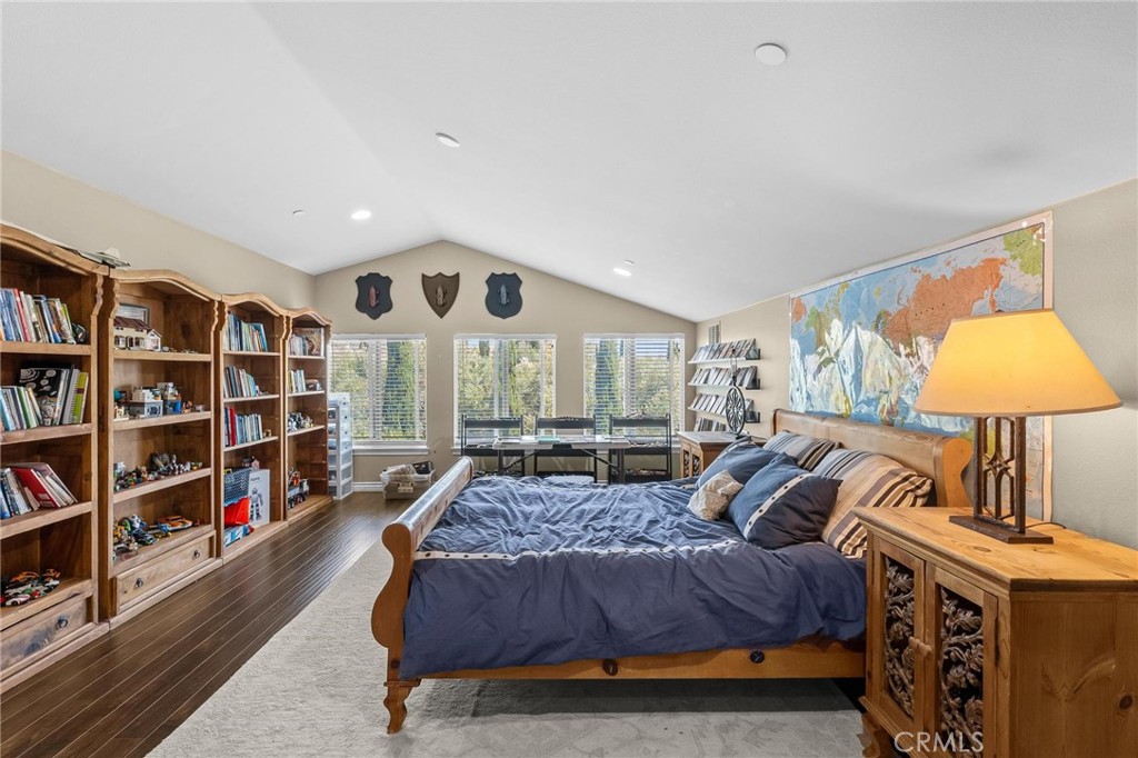 5381 Campania Way Property Photo 38