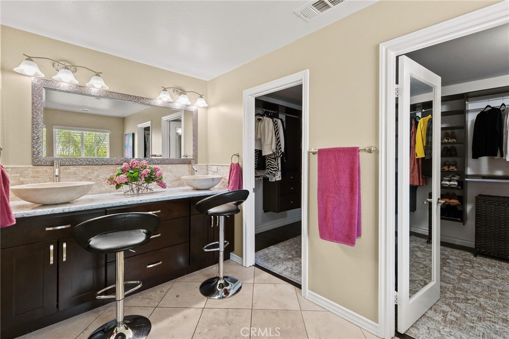 5381 Campania Way Property Photo 44