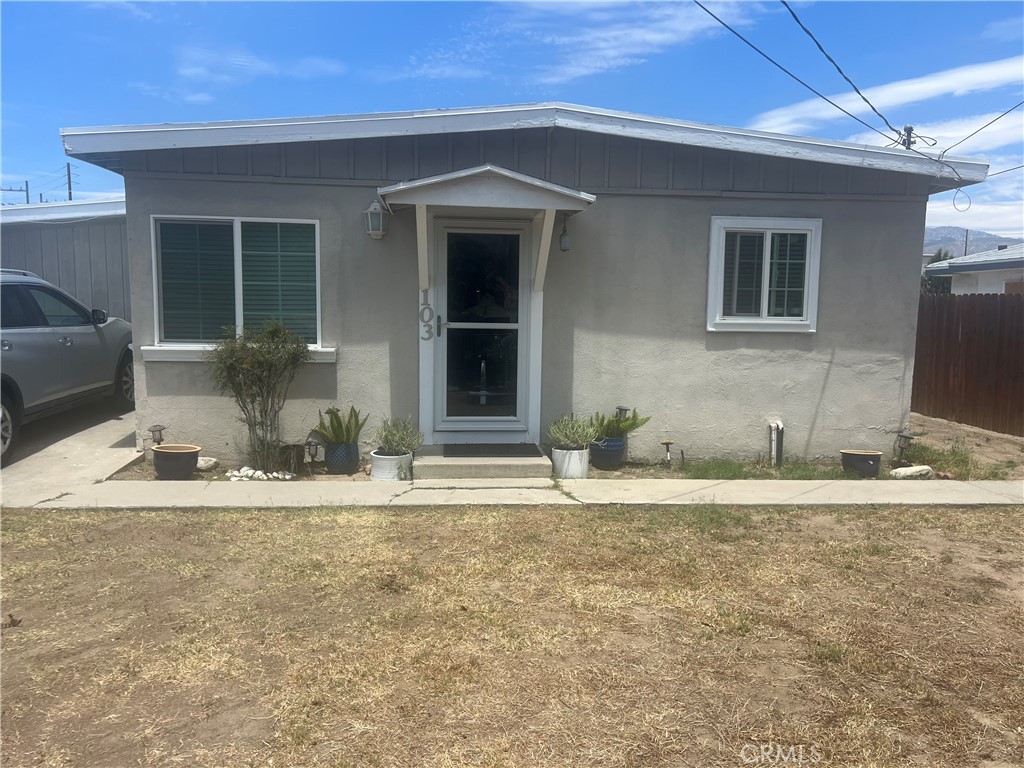103 E Barbour Street Property Photo 2