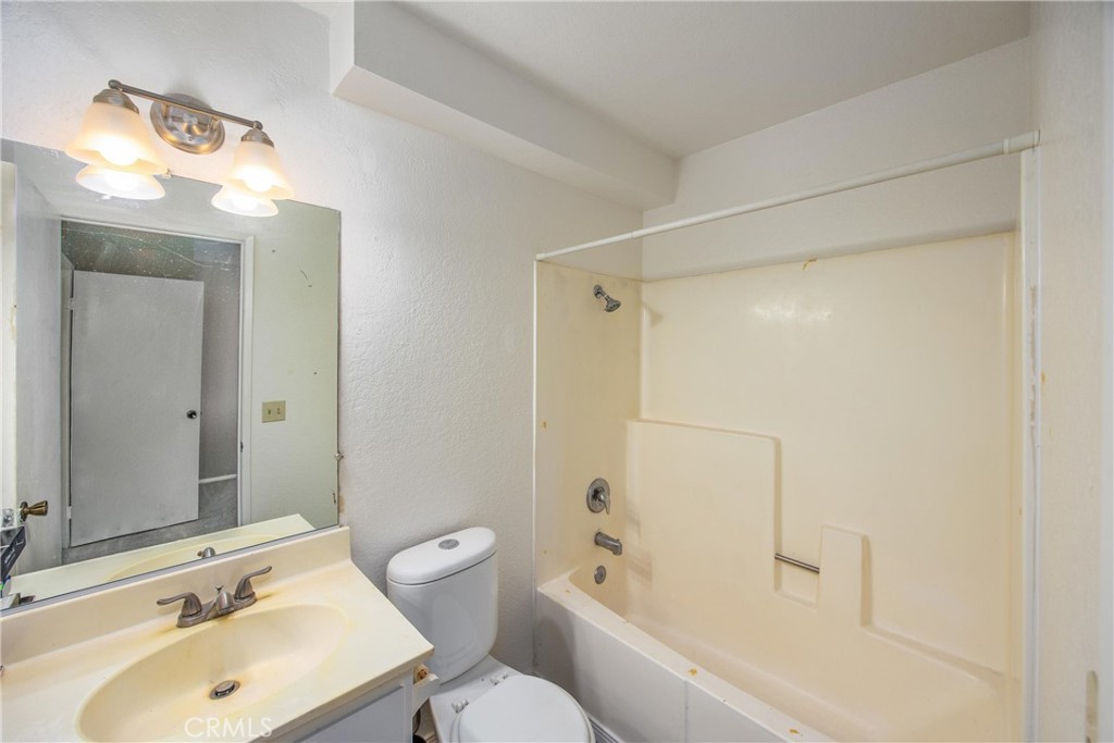 2652 Shadow Hills Drive Property Photo 16