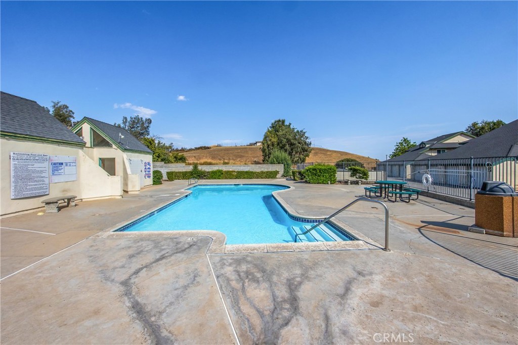 2652 Shadow Hills Drive Property Photo 28