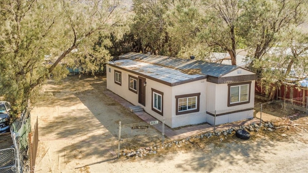 51811 Adele Property Photo 1