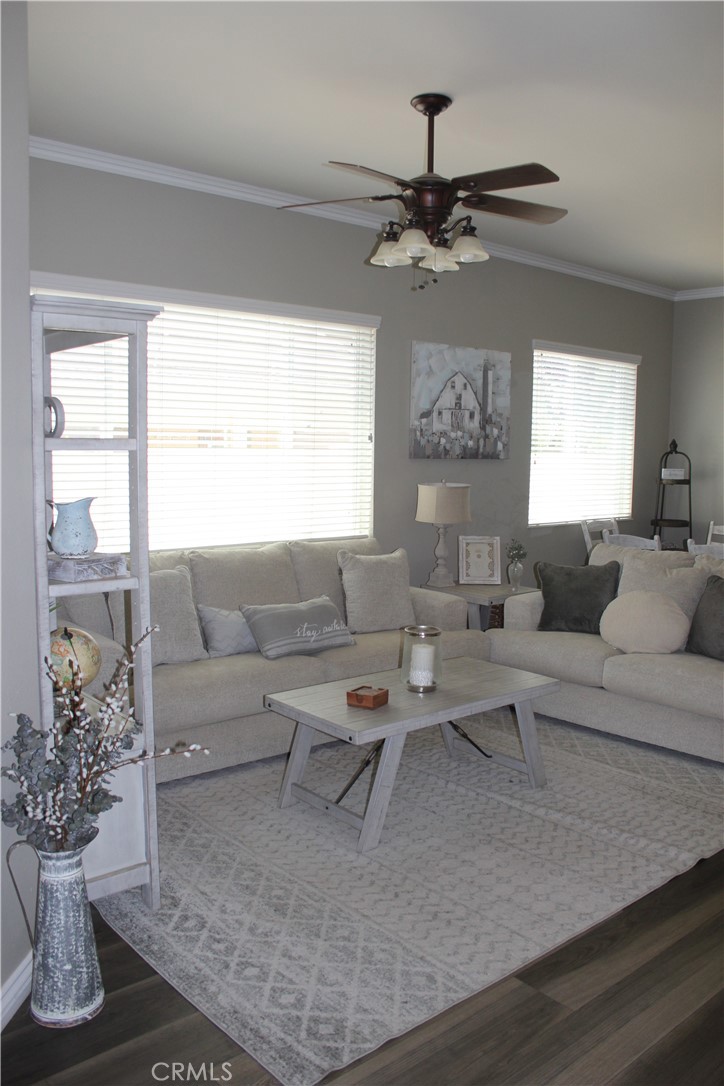 1679 Golden Way Property Photo 6