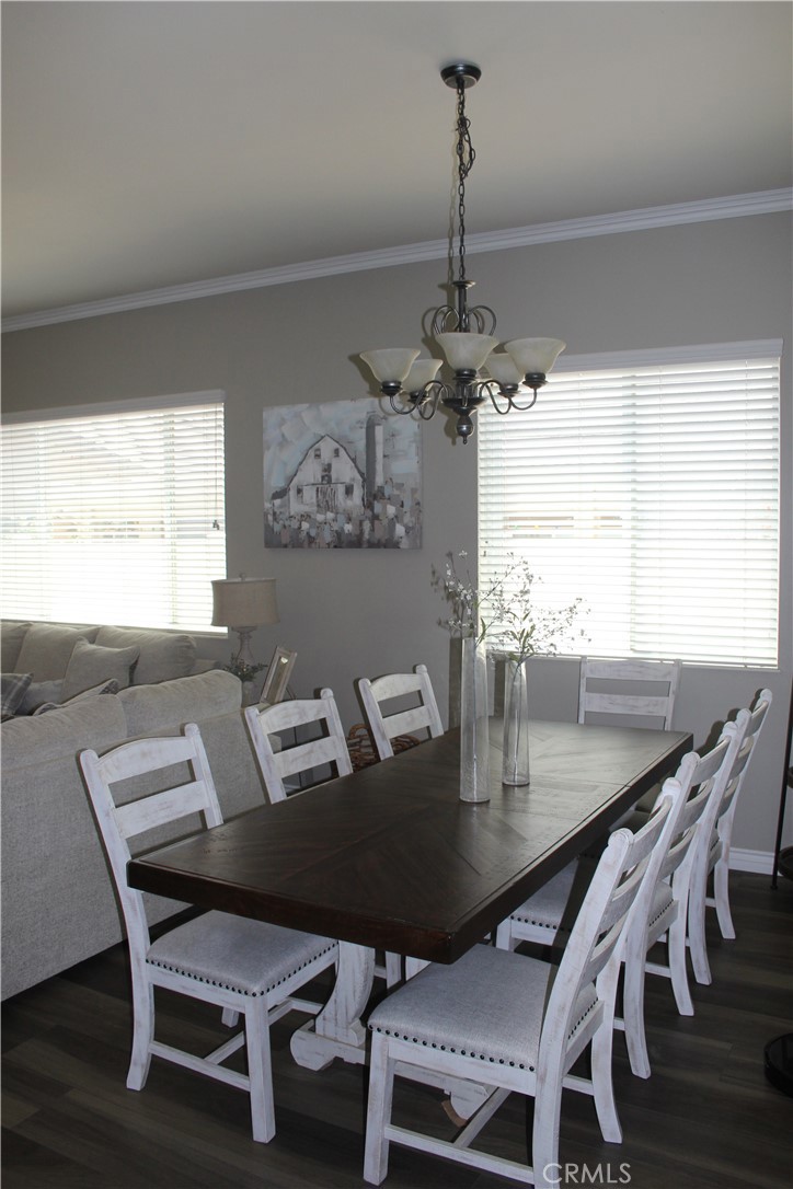 1679 Golden Way Property Photo 8