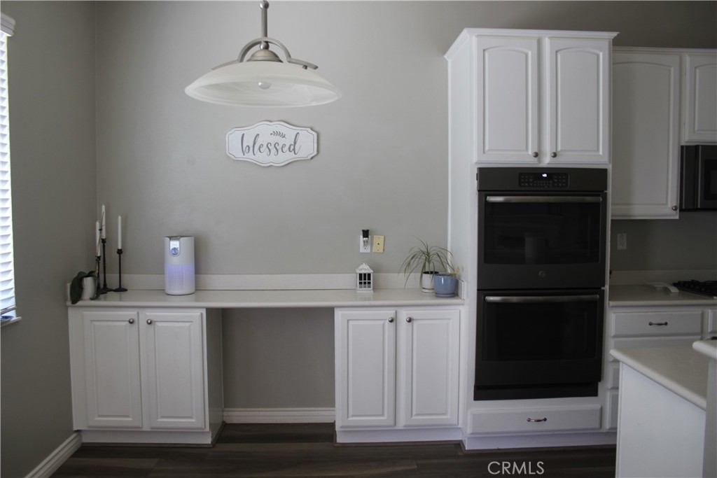 1679 Golden Way Property Photo 14
