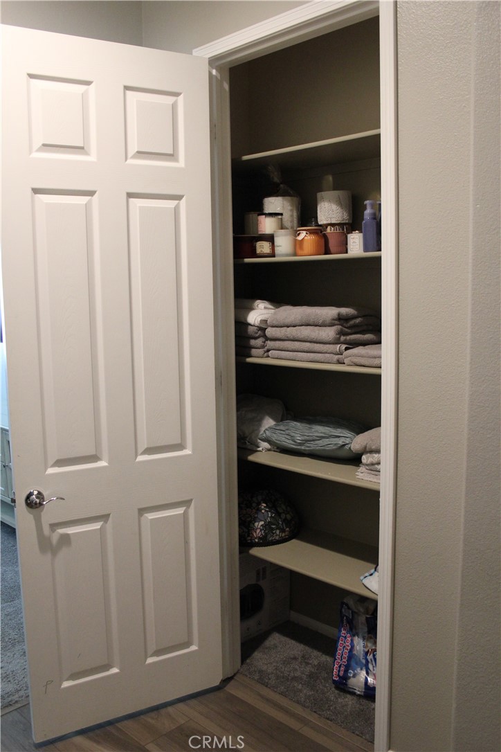 1679 Golden Way Property Photo 20
