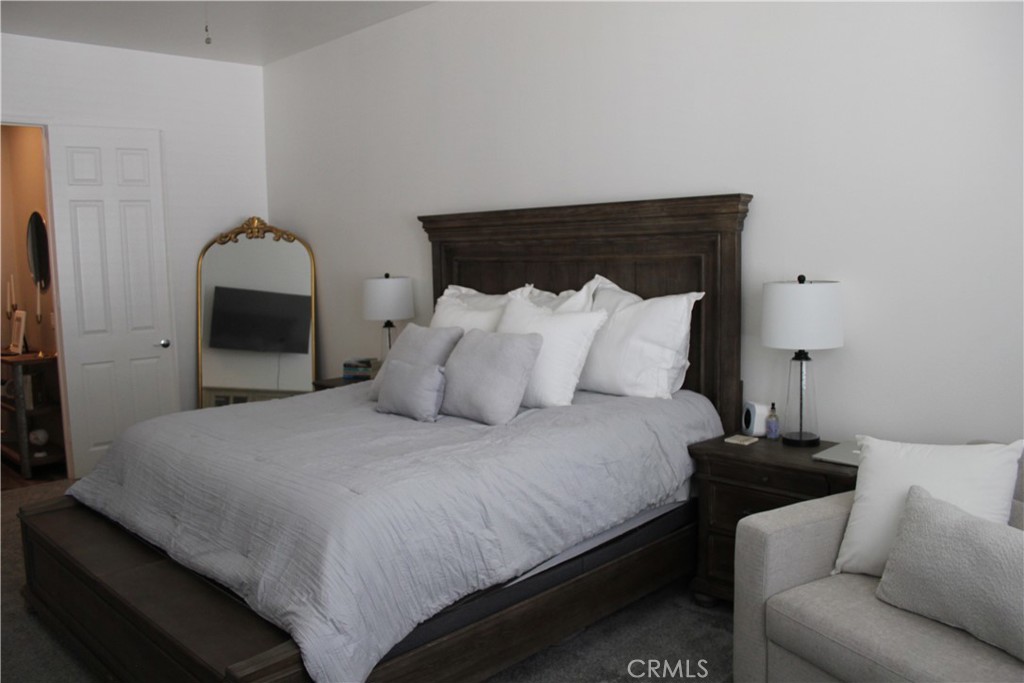 1679 Golden Way Property Photo 23