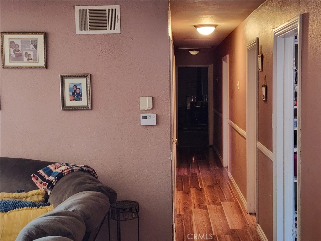 5680 Bonnie Street Property Photo 6