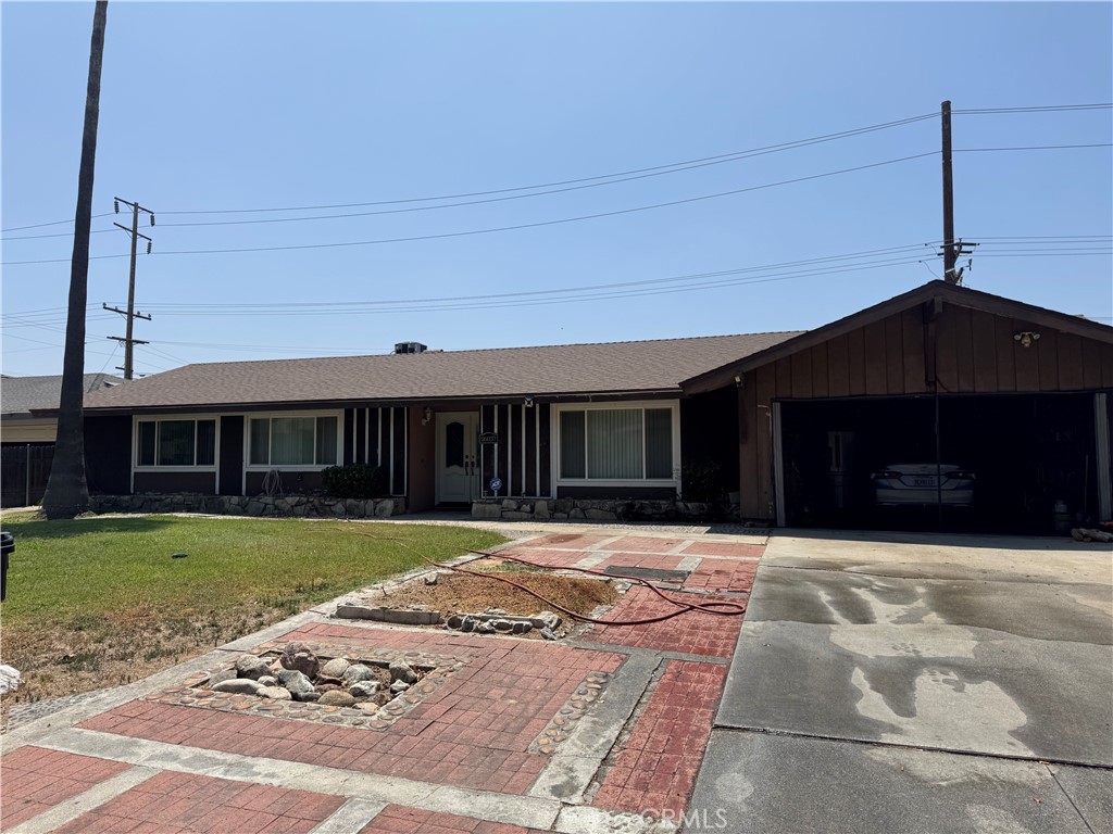 26037 E Edgemont Drive Property Photo 1