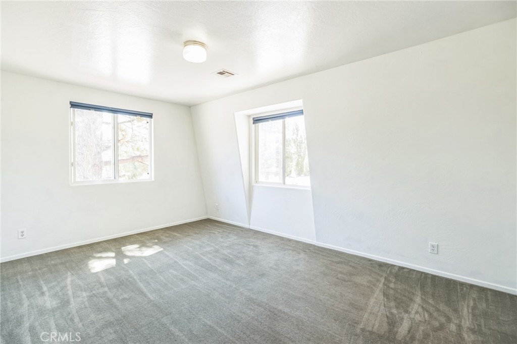1050 Paradise Way Property Photo 22