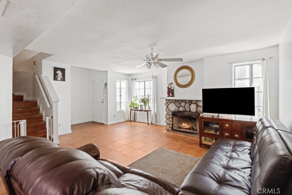 178 W Walnut Avenue C Property Photo 3