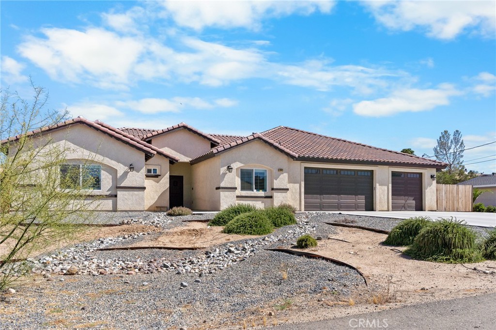 17471 Adobe Street Property Photo 4