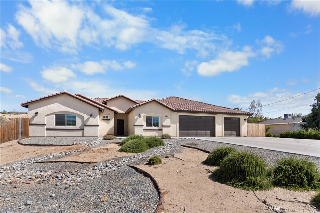 17471 Adobe Street Property Photo 5
