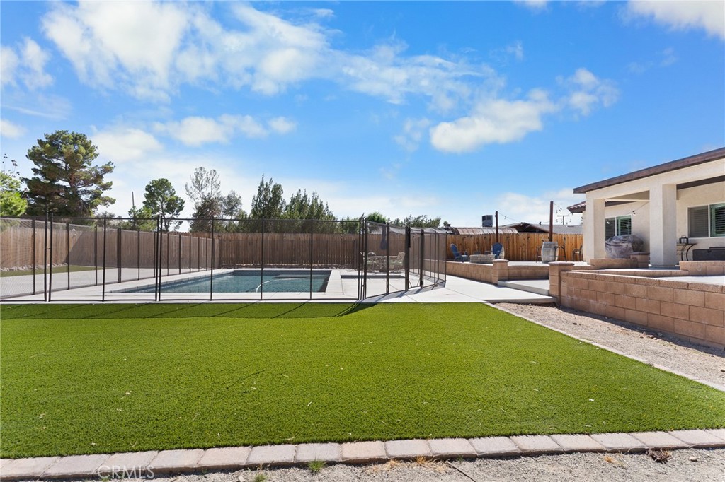 17471 Adobe Street Property Photo 8