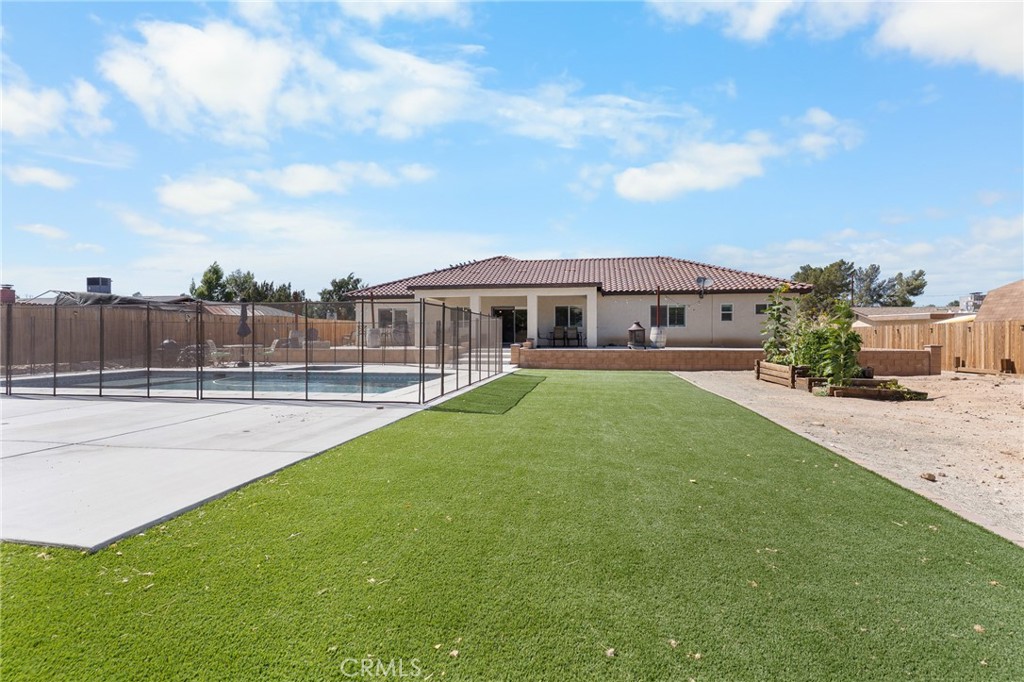 17471 Adobe Street Property Photo 9