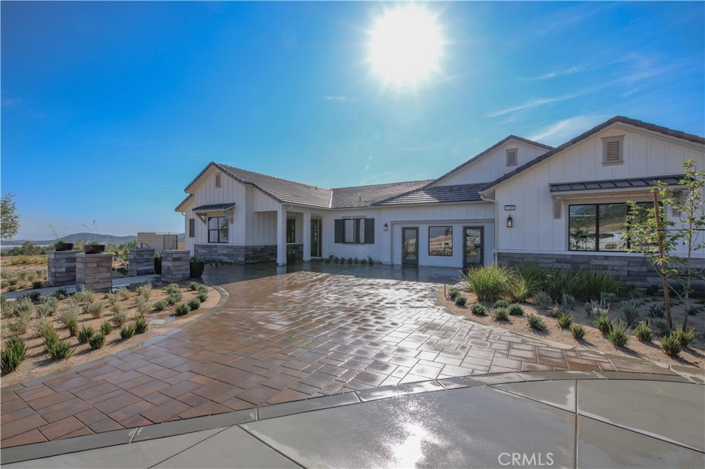 7021 Hurley Court Property Photo 8