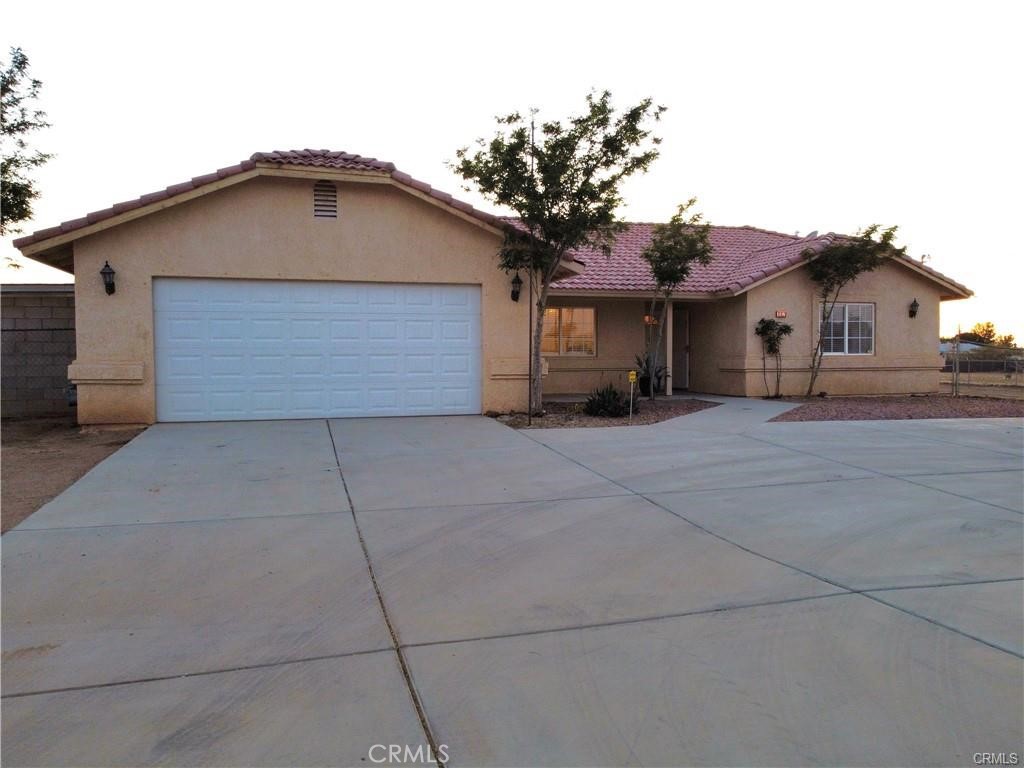 11878 Pinon Ave Property Photo 1