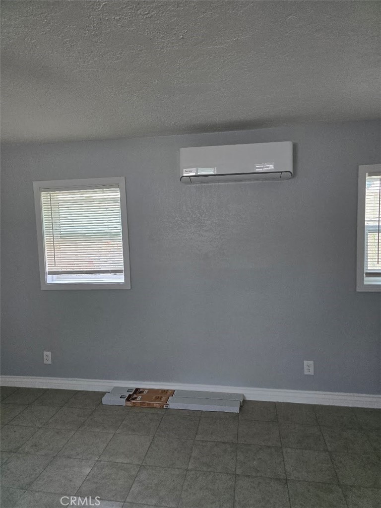 8469 Cottonwood Avenue Property Photo 3