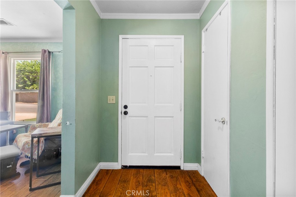 12368 Overcrest Drive Property Photo 3