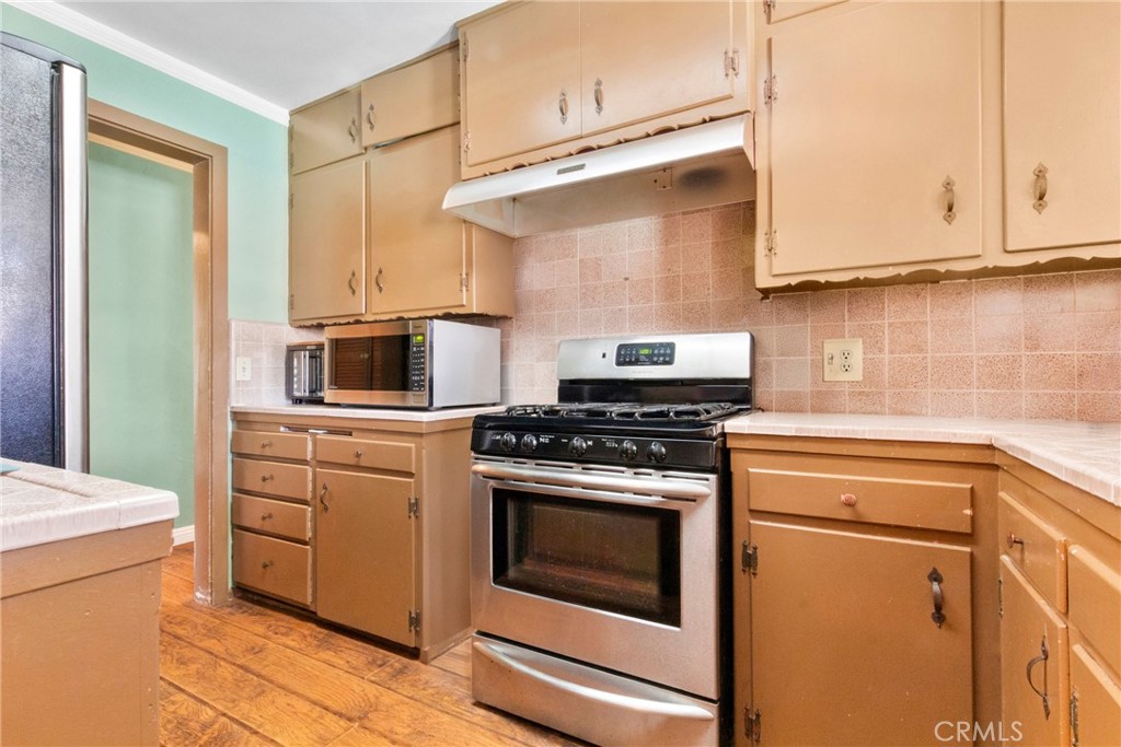 12368 Overcrest Drive Property Photo 8