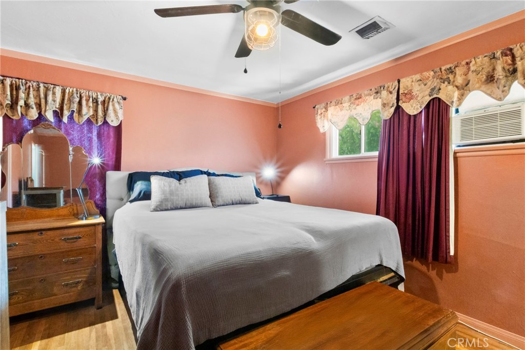 12368 Overcrest Drive Property Photo 16