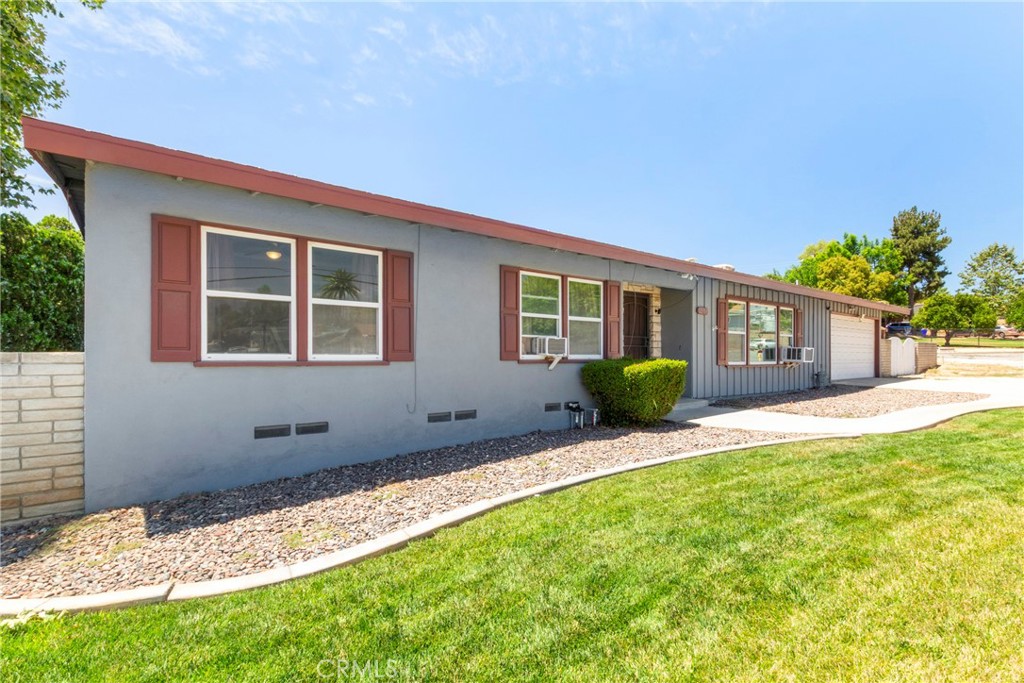 12368 Overcrest Drive Property Photo 27