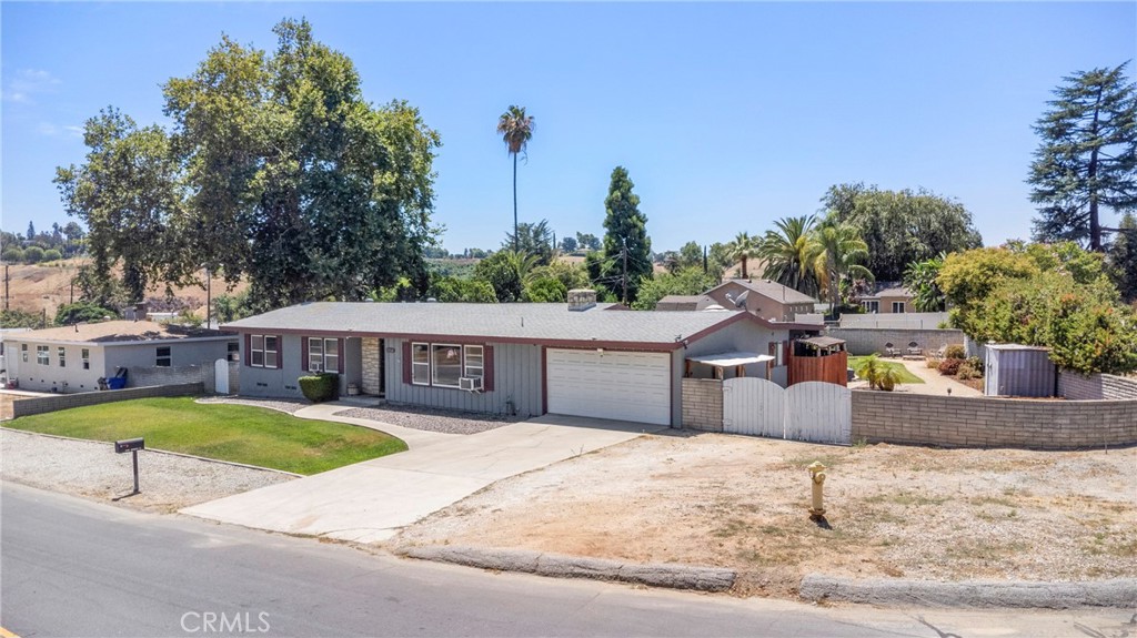 12368 Overcrest Drive Property Photo 34