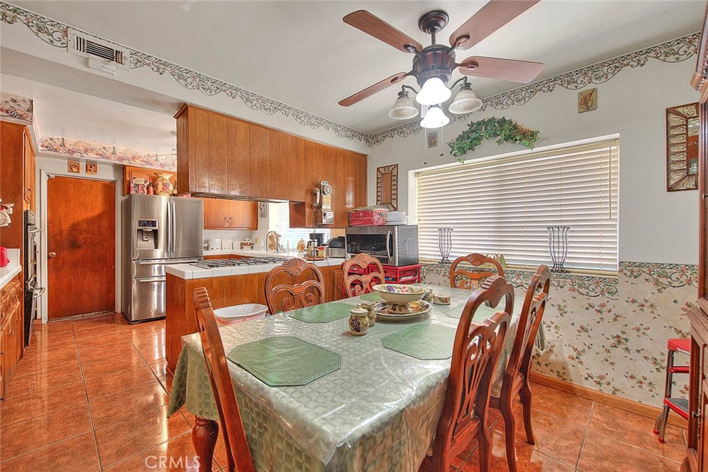 5737 Riverside Avenue Property Photo 8