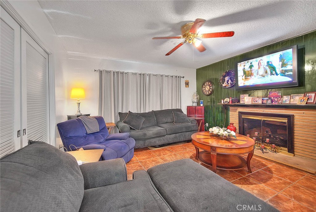 5737 Riverside Avenue Property Photo 10