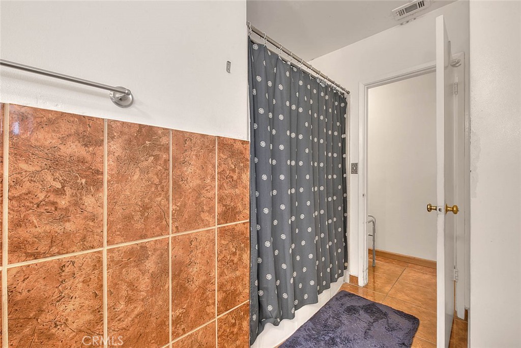 5737 Riverside Avenue Property Photo 22