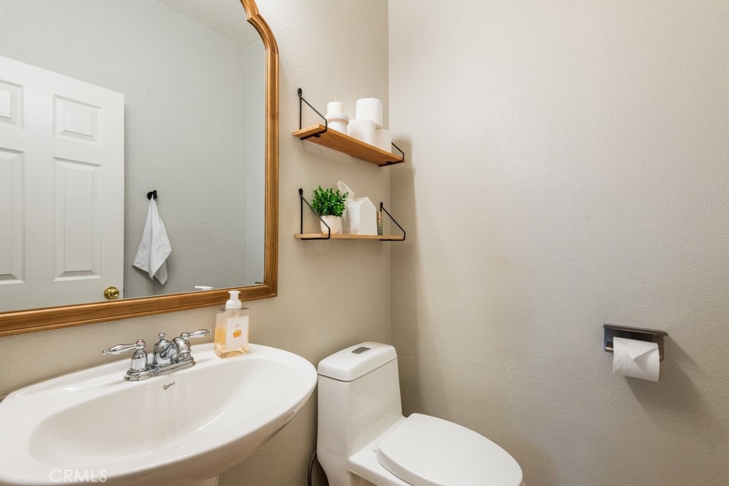 15105 Fox Ridge Drive Property Photo 12