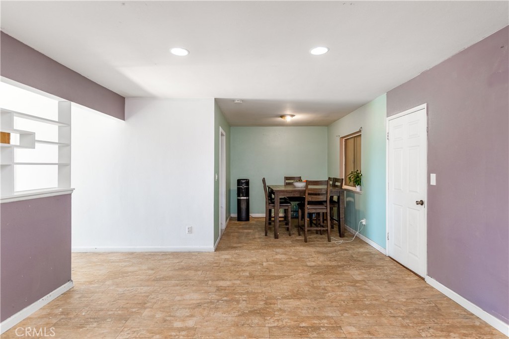115 S Tamarisk Avenue Property Photo 5