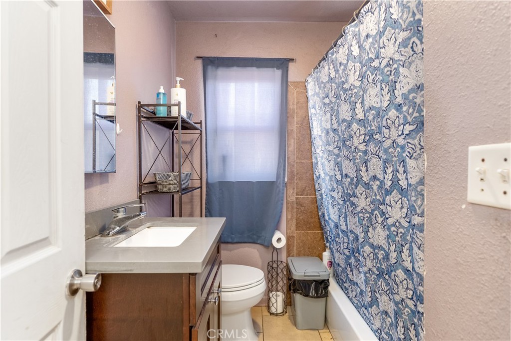 115 S Tamarisk Avenue Property Photo 11