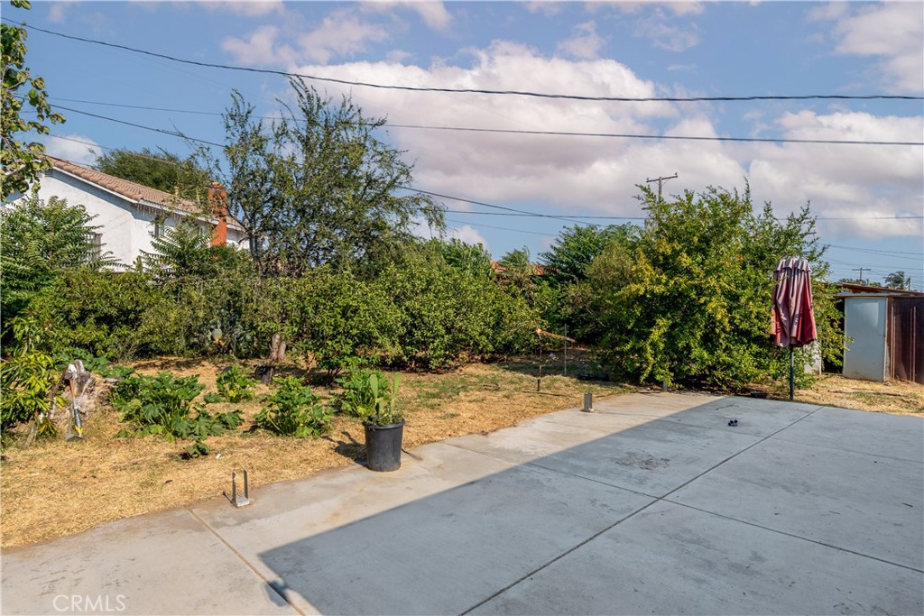 115 S Tamarisk Avenue Property Photo 12