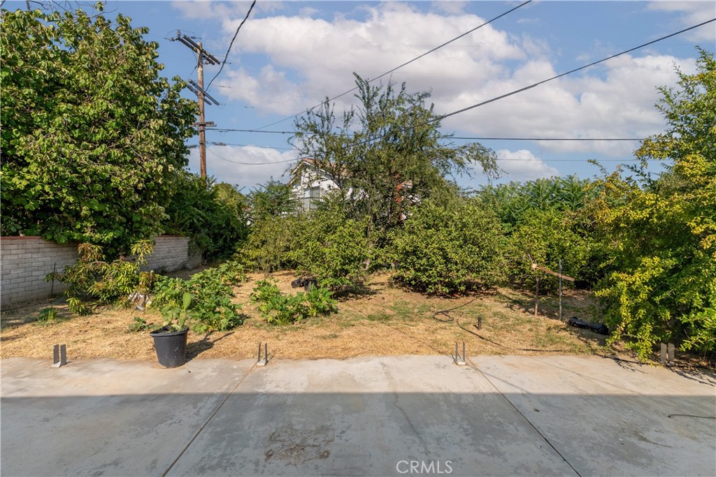 115 S Tamarisk Avenue Property Photo 15