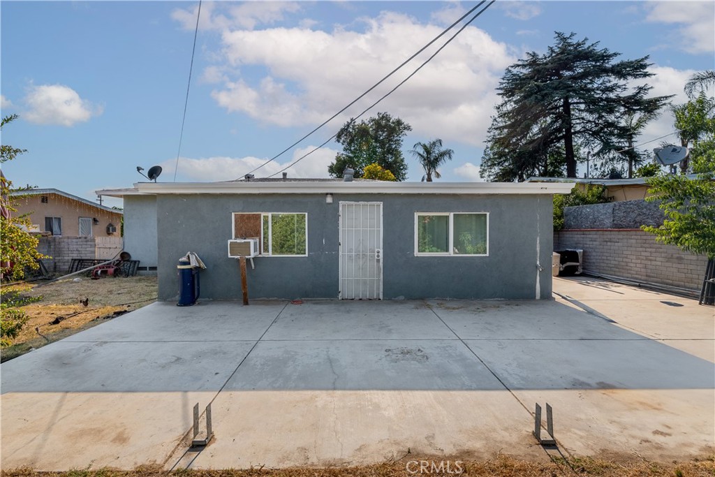 115 S Tamarisk Avenue Property Photo 16