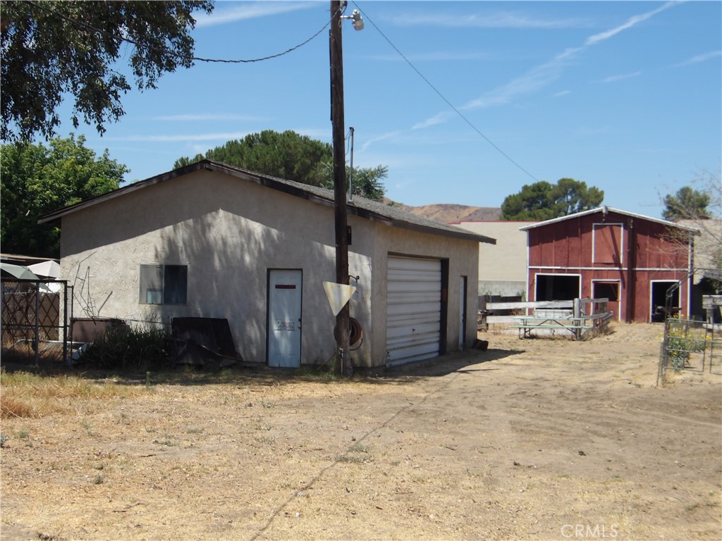 4034 Cottage Drive Property Photo 4